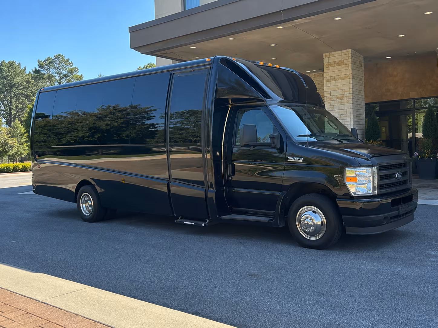 hagerstowncharterbuscompany com is the go to way to find prom transportation in hagerstown maryland