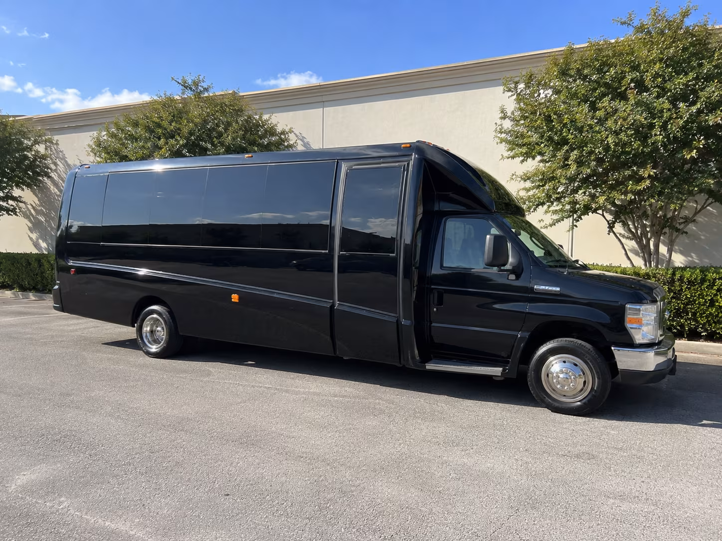 hollywood casino at charles town races party bus rental